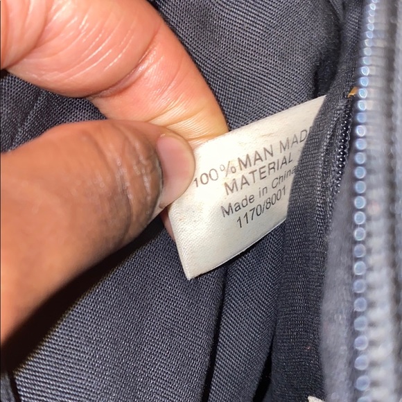 Glossy faux leather bag - Picture 8 of 15